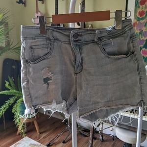 High-waisted jean shorts